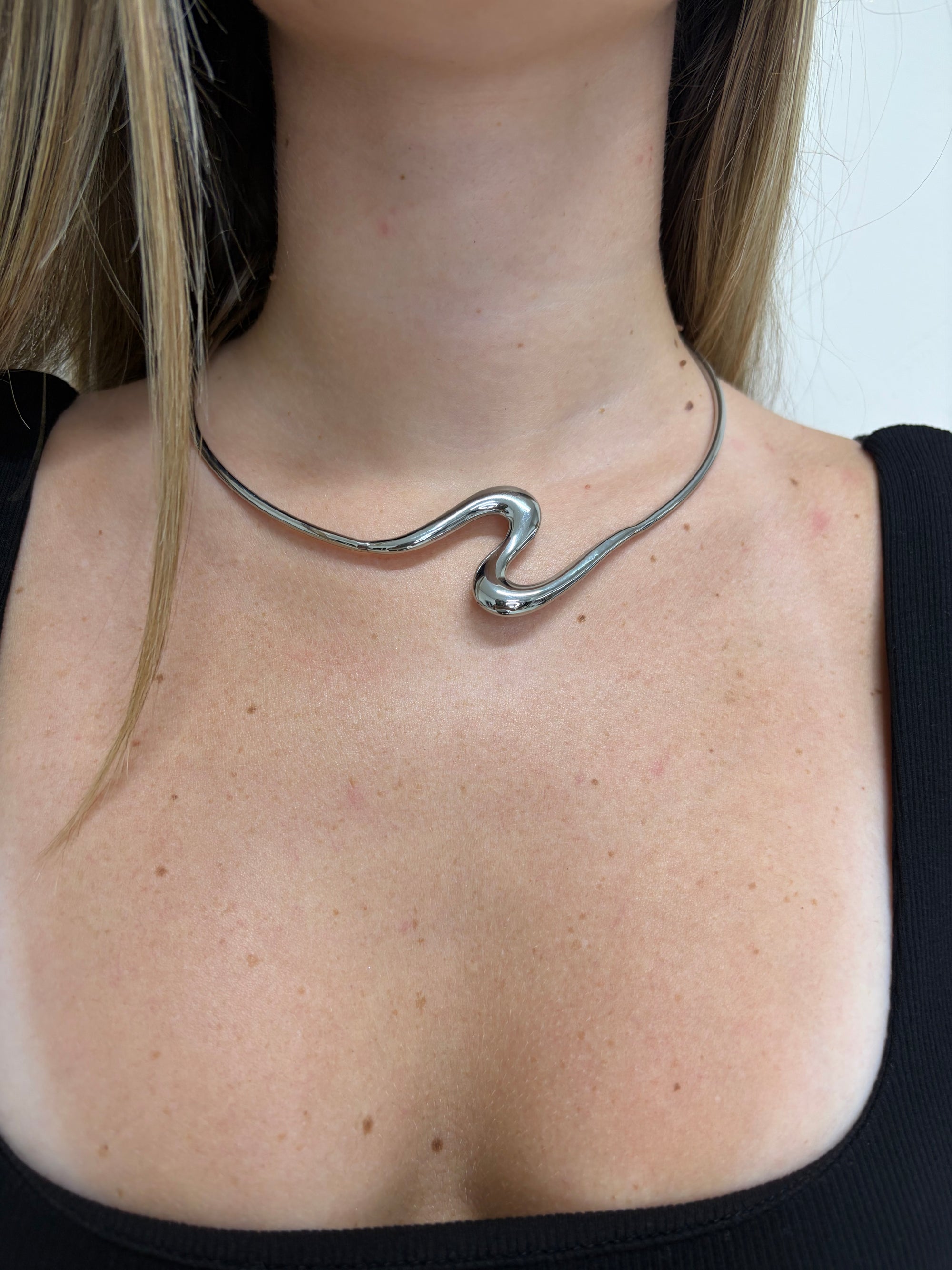 Collana Waves